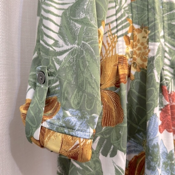 Women’s New Directions Curvy Sage Multi Color Top Size 2X - Picture 5 of 9